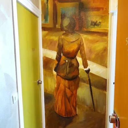 Adonis Sacre Coeur Roma باريس