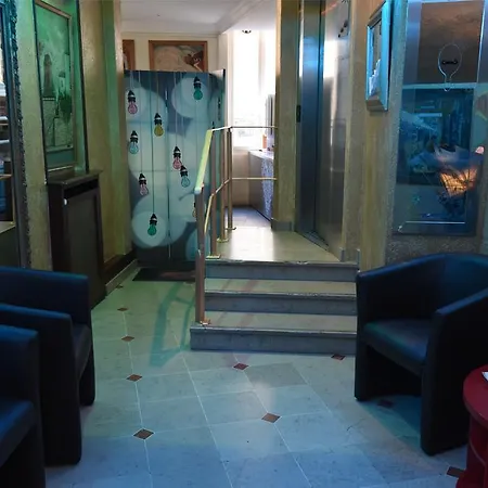 Hotel Adonis Sacre Coeur Roma Paris