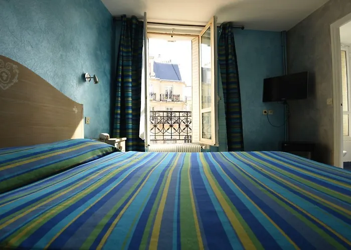 Adonis Sacre Coeur Roma París