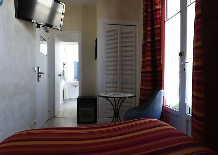 Adonis Sacre Coeur Roma Hotel 2*