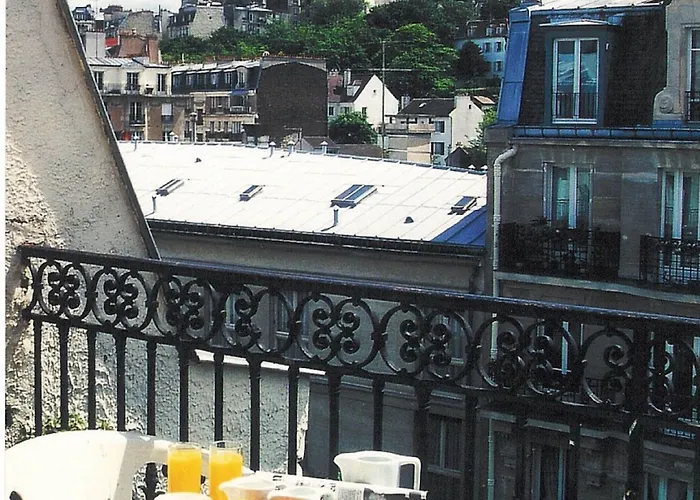 Adonis Sacre Coeur Roma Hotel París