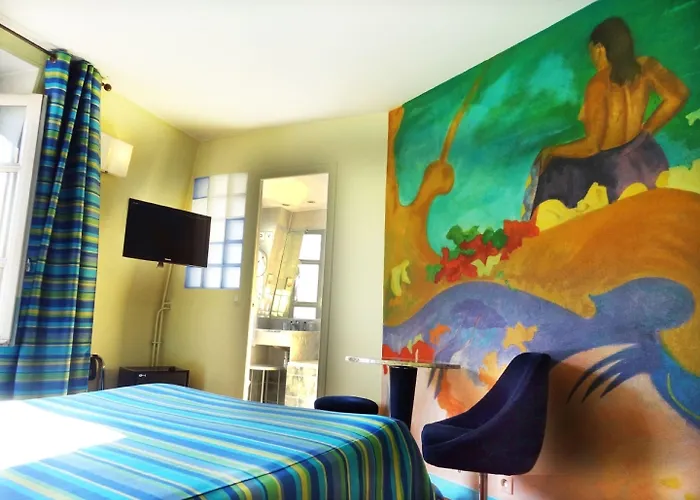 Adonis Sacre Coeur Roma 2* París