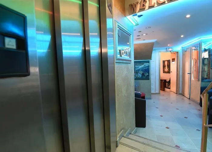 Adonis Sacre Coeur Roma