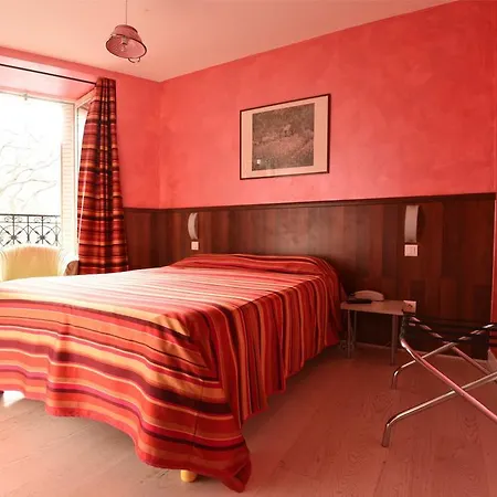 Adonis Sacre Coeur Roma باريس