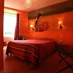 Adonis Sacre Coeur Roma Otel Paris