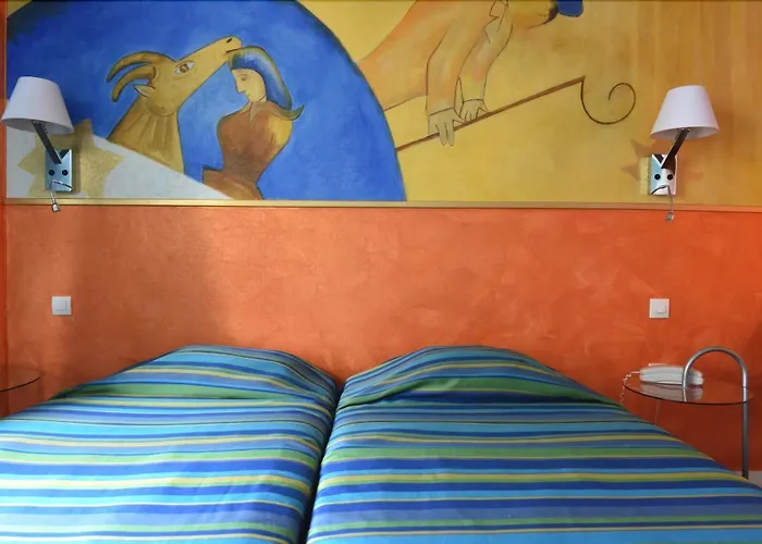 Adonis Sacre Coeur Roma パリ